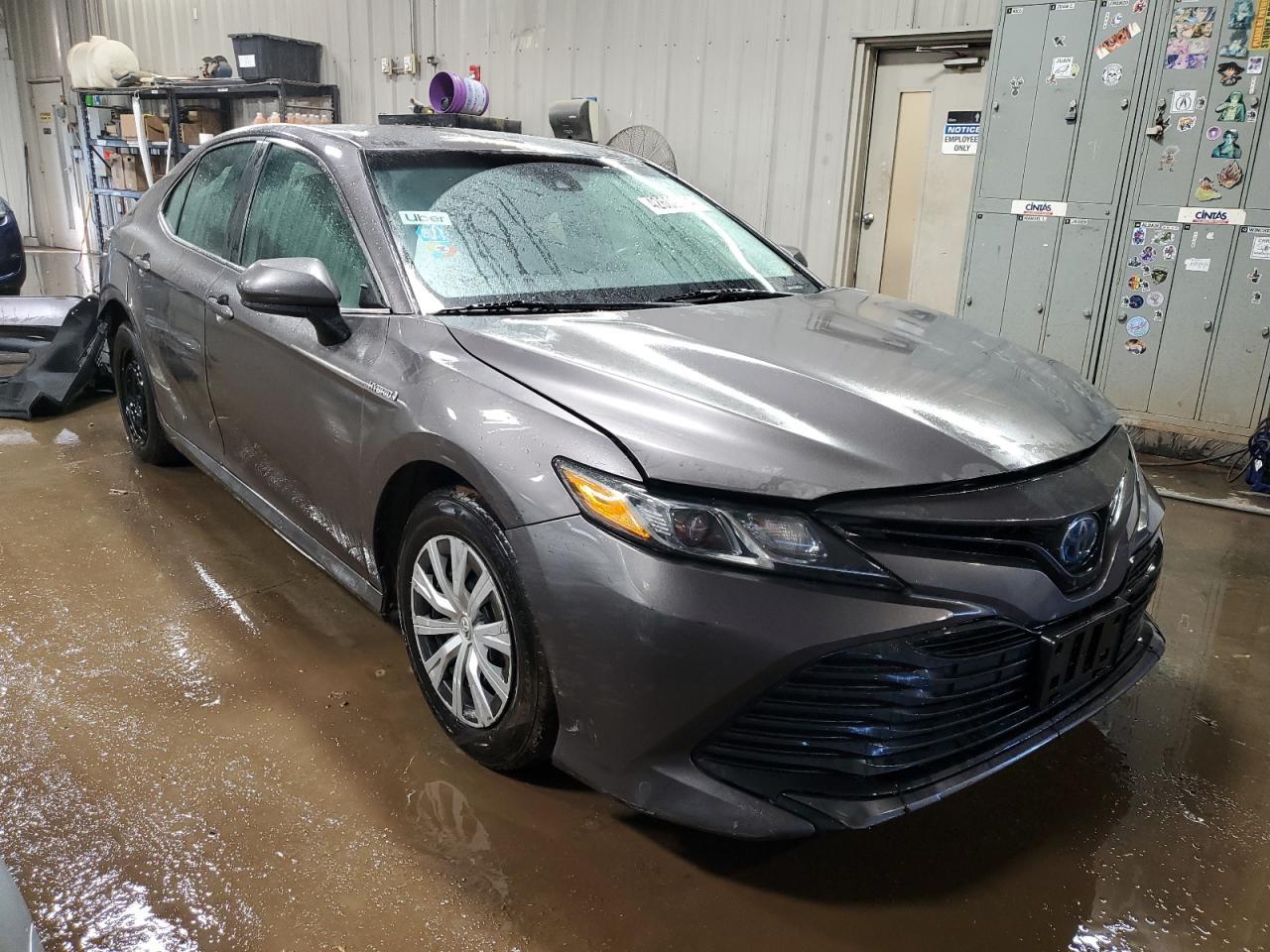 2020 TOYOTA CAMRY LE - Image 4