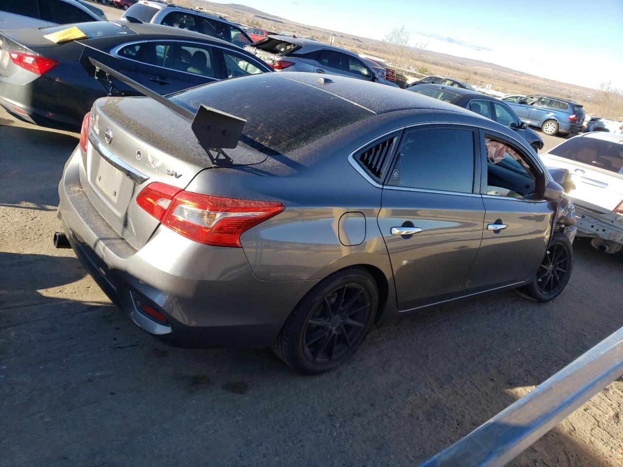 2017 NISSAN SENTRA S - Фото 3