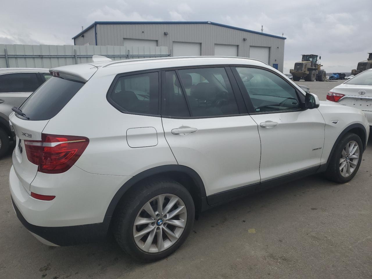 2016 BMW X3 XDRIVE2 - Фото 3