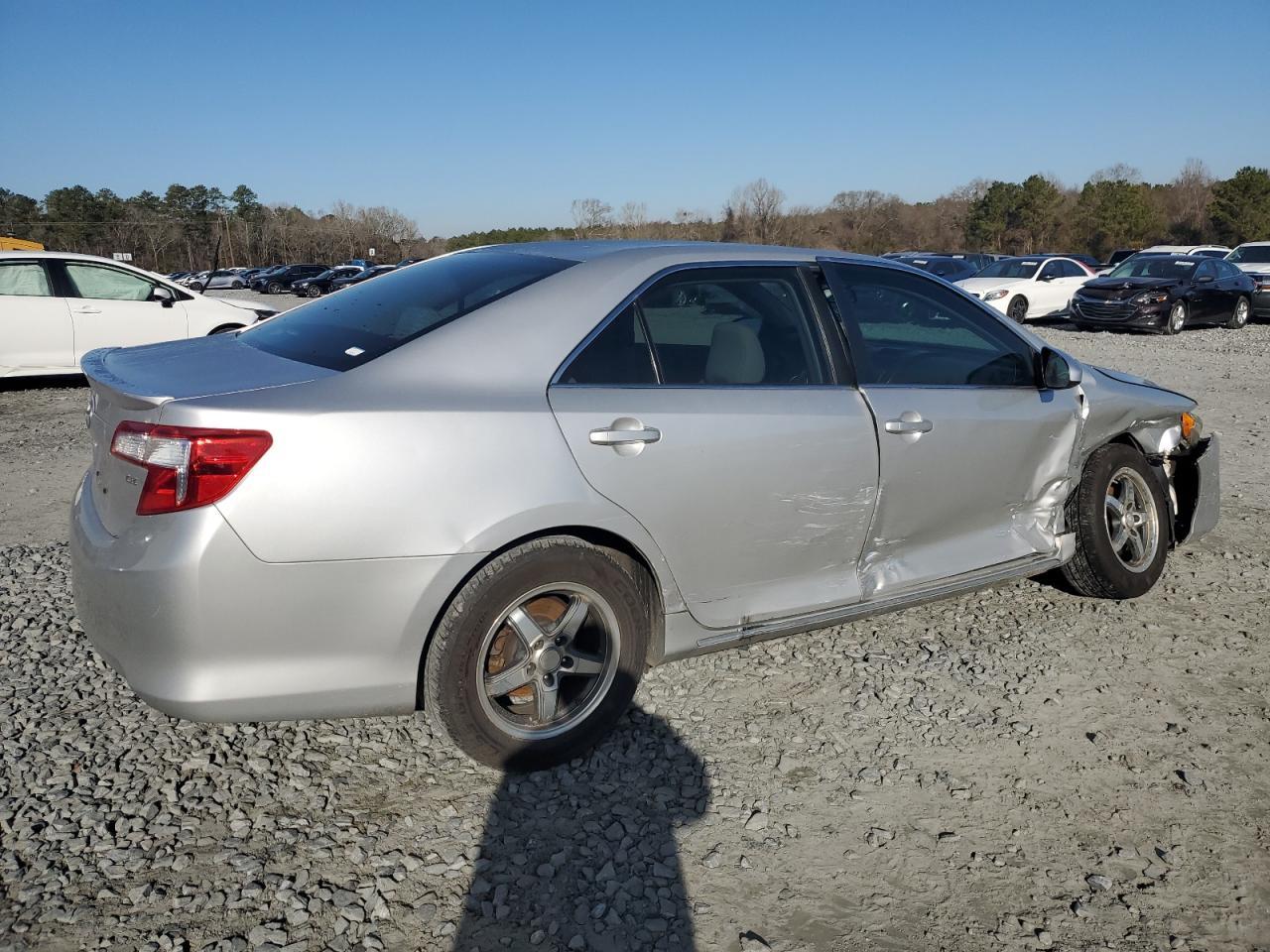 2012 TOYOTA CAMRY BASE - Фото 3