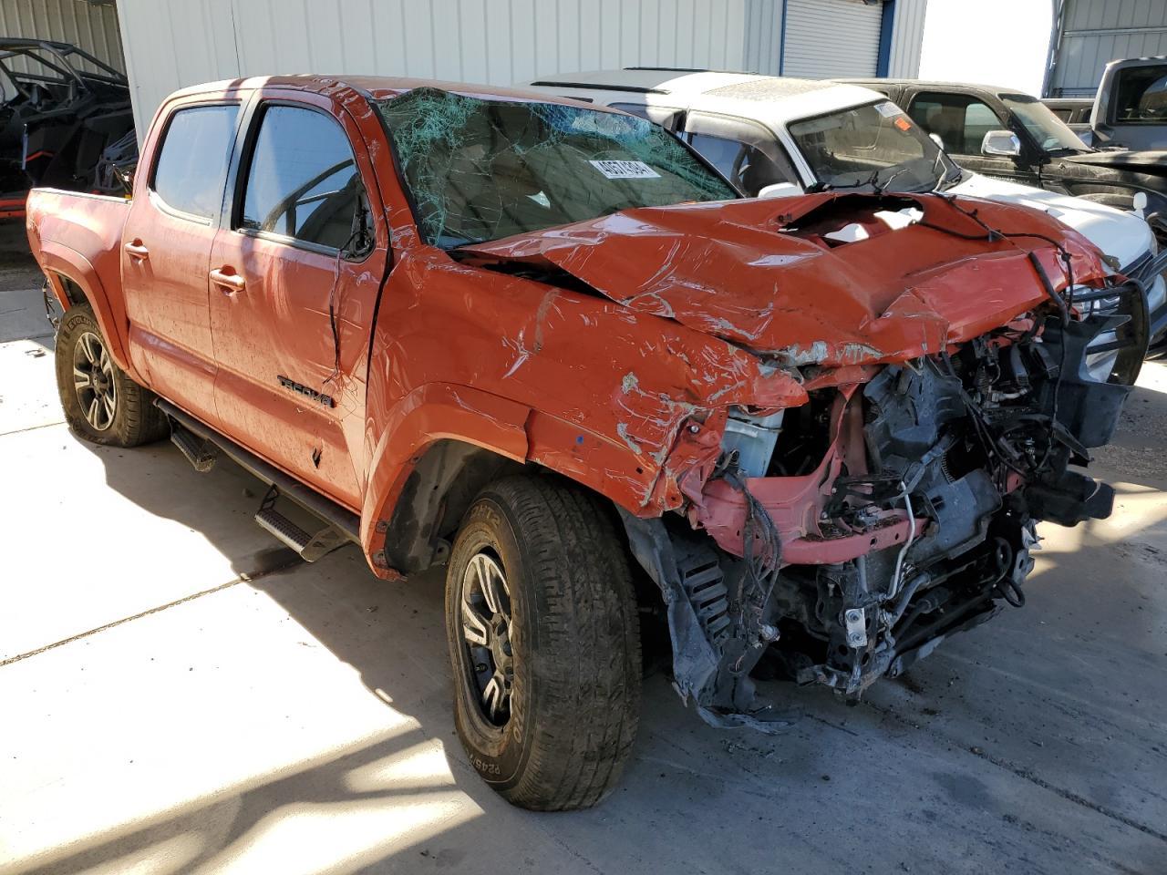 2017 TOYOTA TACOMA DOU - Фото 4