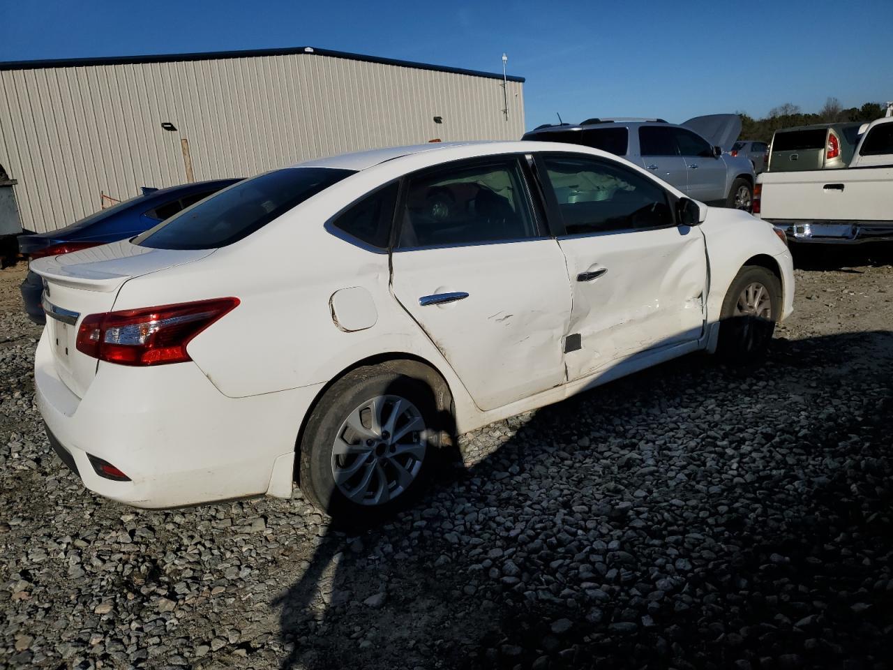 2017 NISSAN SENTRA S - Фото 3