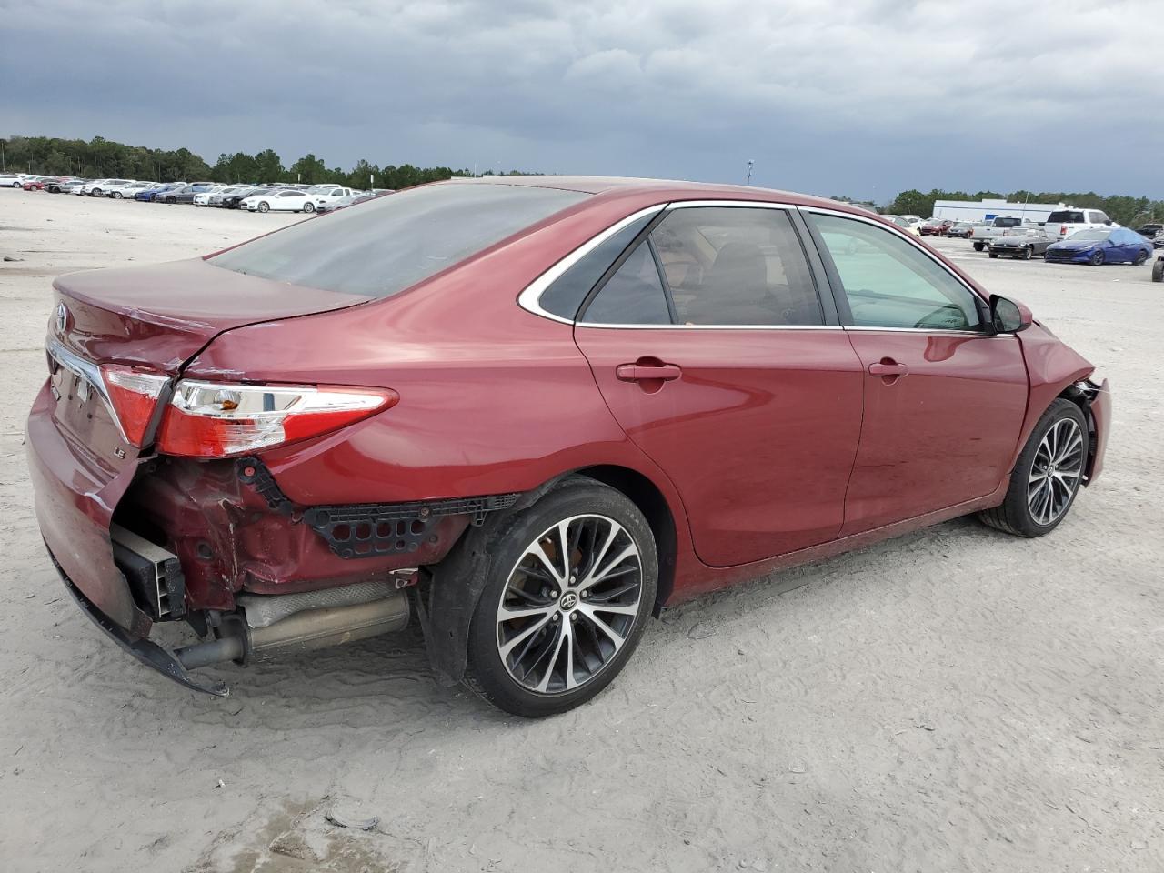 2016 TOYOTA CAMRY LE - Image 3