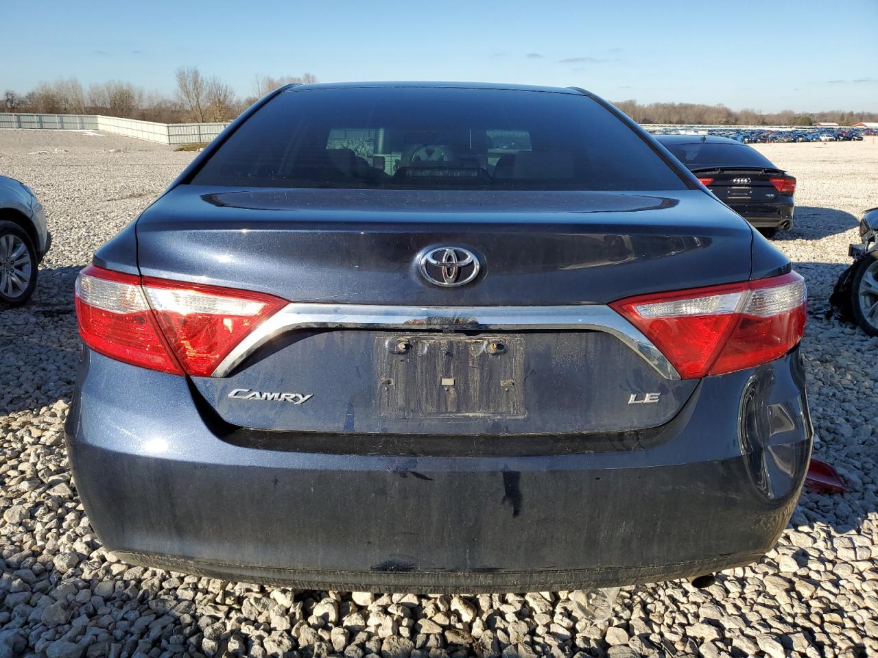 2017 TOYOTA CAMRY LE - Image 6