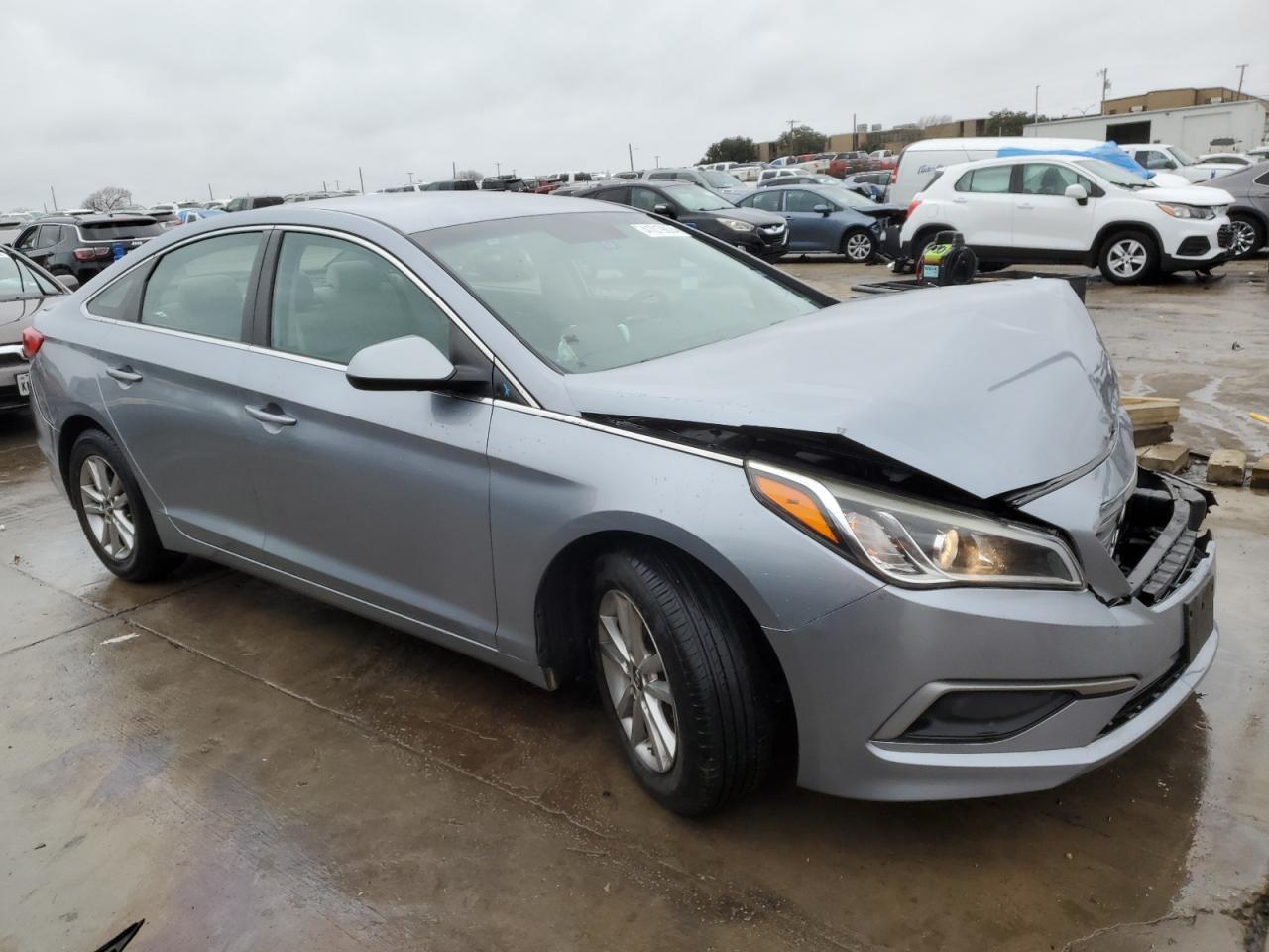 2017 HYUNDAI SONATA SE - Фото 4
