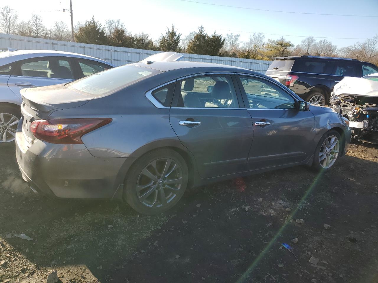 2018 NISSAN ALTIMA 2.5 - Фото 3