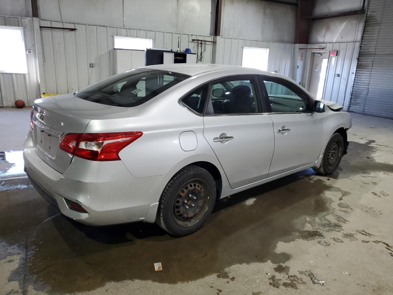 2017 NISSAN SENTRA S - Фото 3