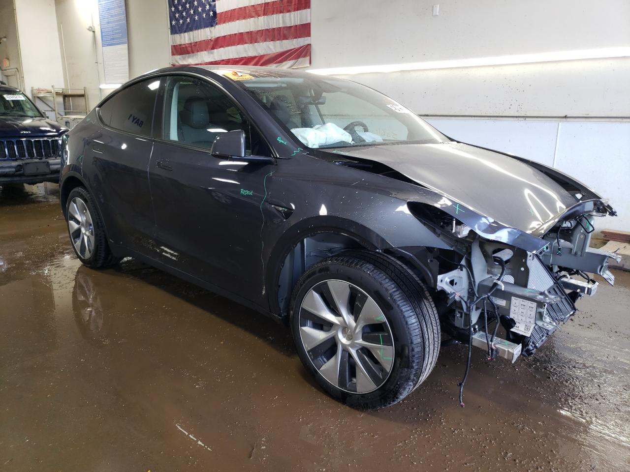 2023 TESLA MODEL Y - Фото 4