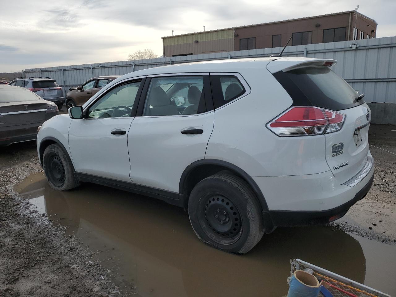 2016 NISSAN ROGUE S - Image 2