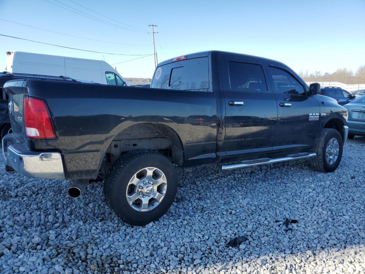 2017 RAM 2500 SLT - Image 3