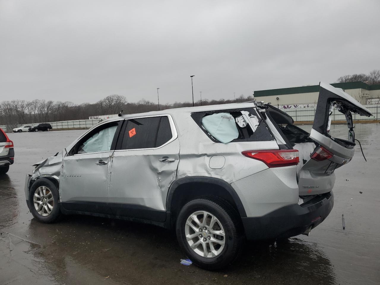 2018 CHEVROLET TRAVERSE L - Image 2