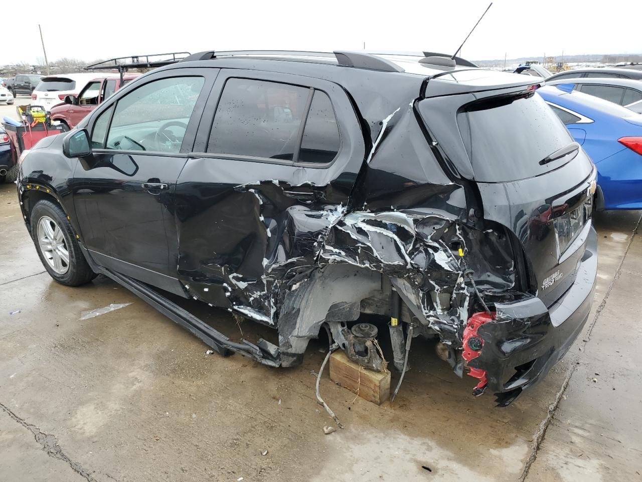 2021 CHEVROLET TRAX 1LT - Image 2