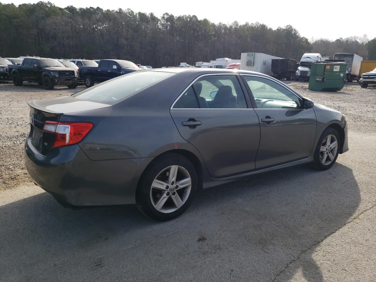 2014 TOYOTA CAMRY L - Image 3