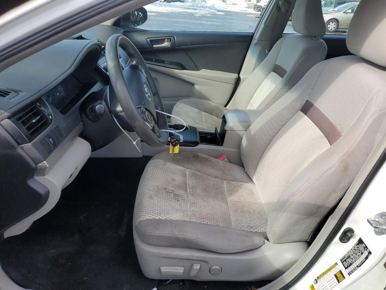 2013 TOYOTA CAMRY L - Фото 7