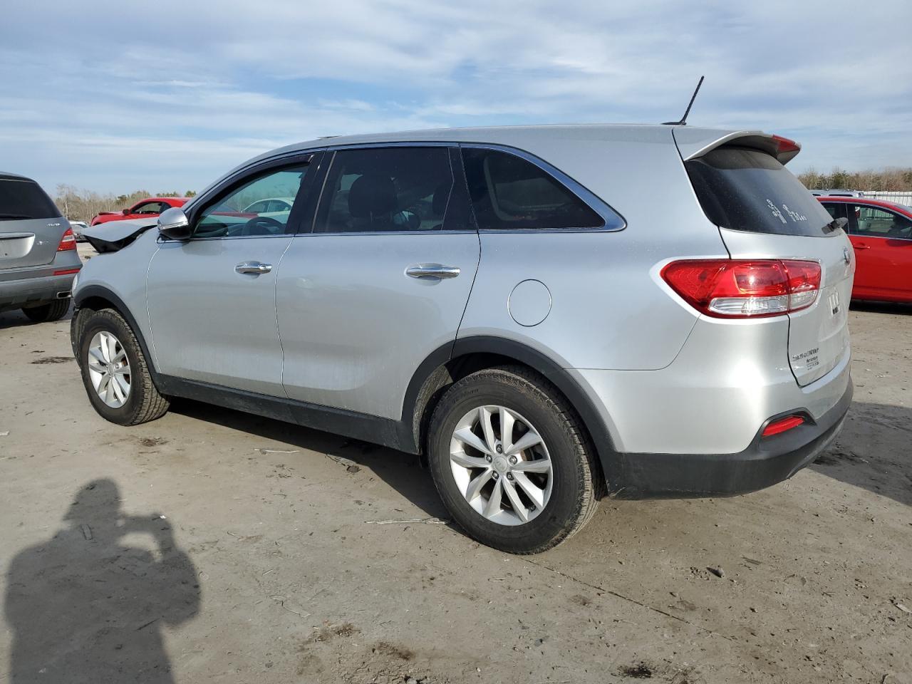 2017 KIA SORENTO LX - Фото 2