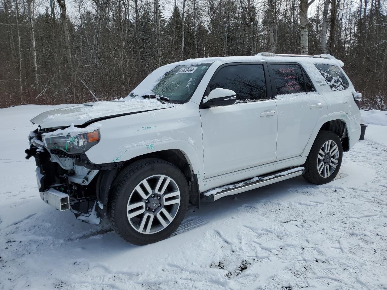 2022 TOYOTA 4RUNNER SR