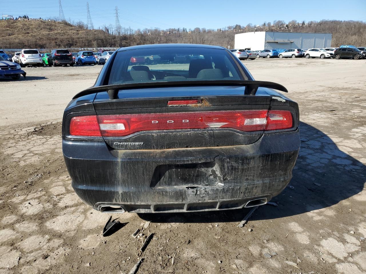 2013 DODGE CHARGER SE - Фото 6