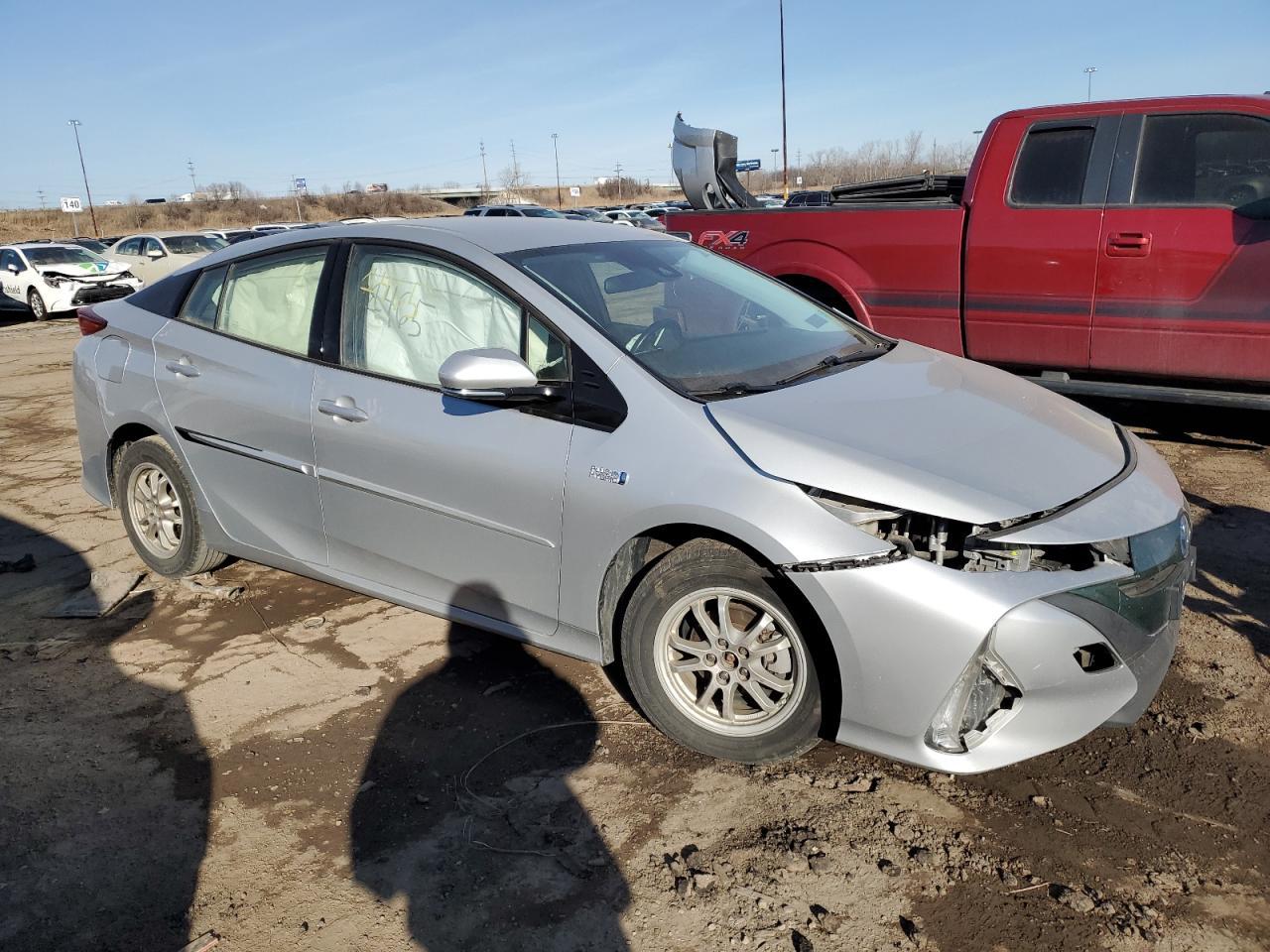 2018 TOYOTA PRIUS PRIM - Image 4