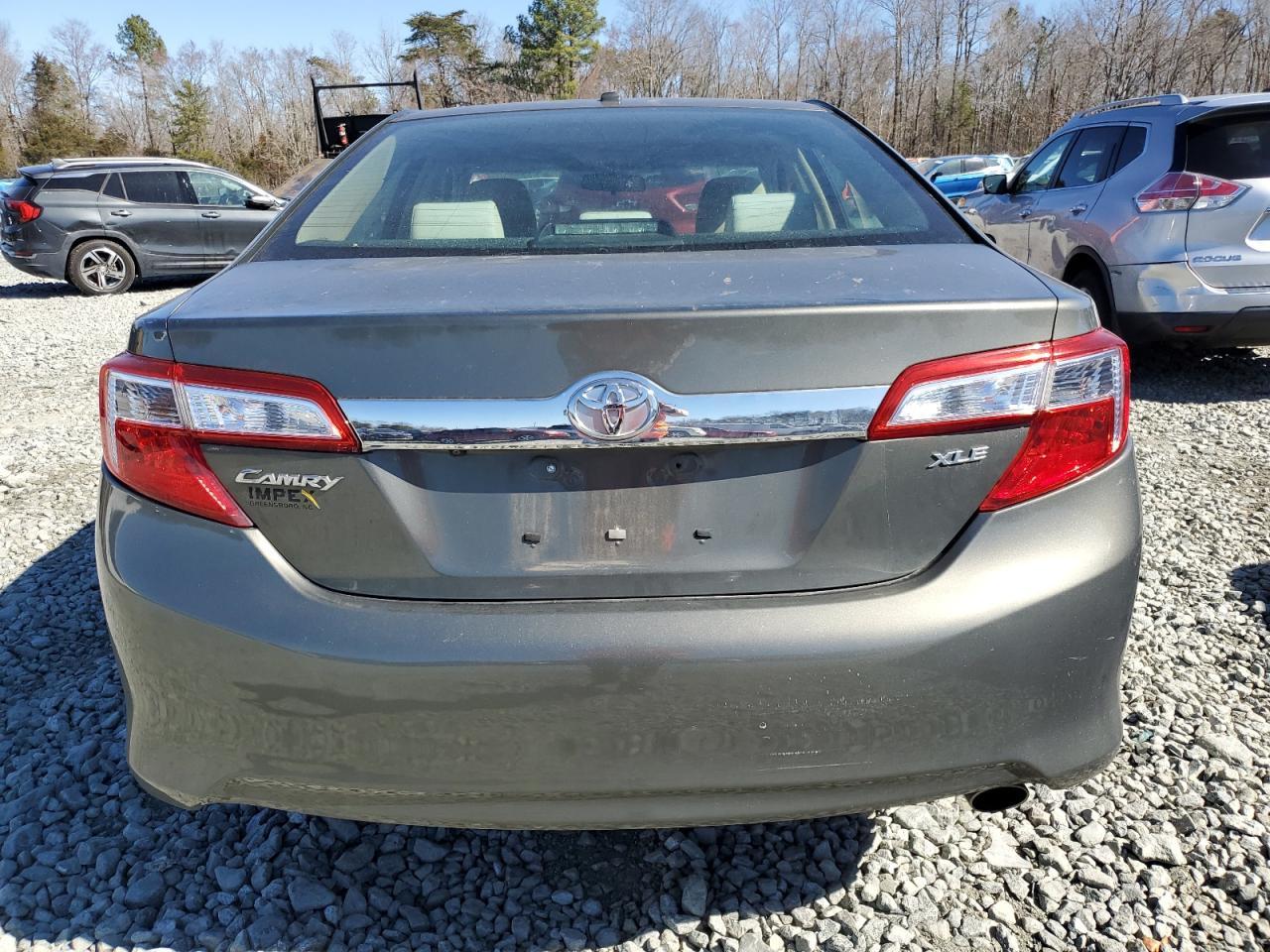 2014 TOYOTA CAMRY L - Image 6