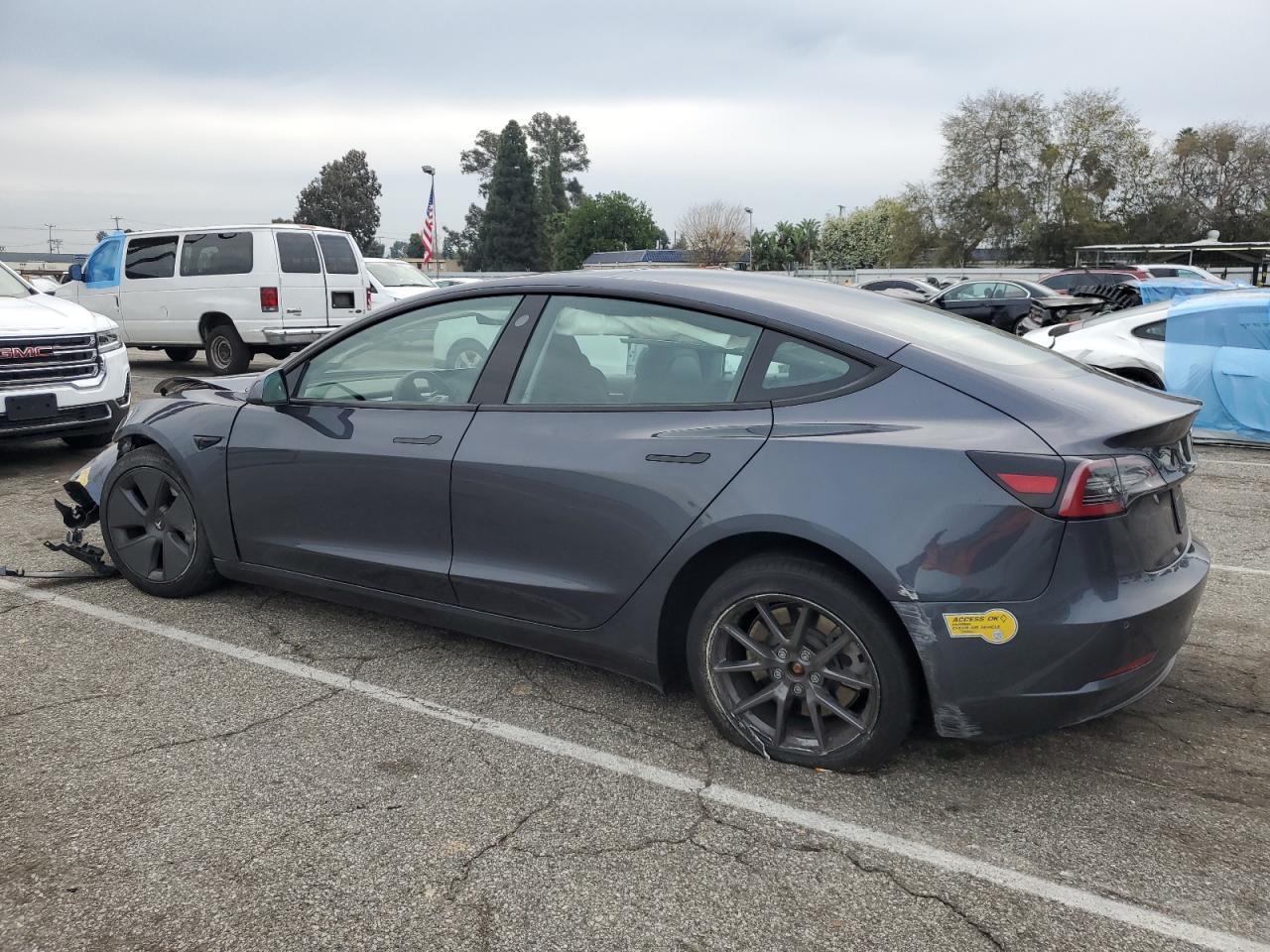 2021 TESLA MODEL 3 - Фото 2