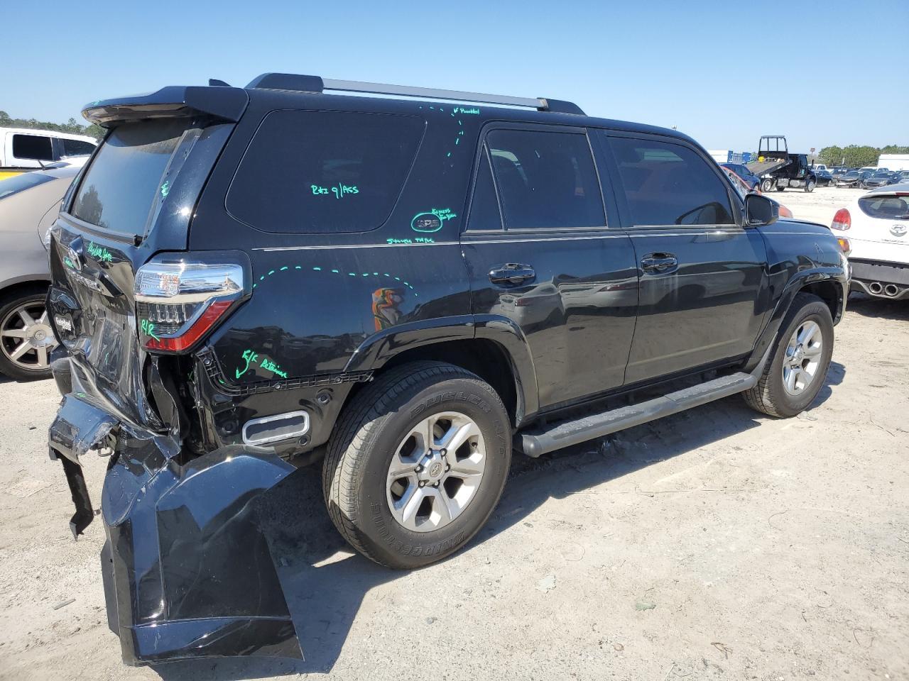 2022 TOYOTA 4RUNNER SR - Фото 3
