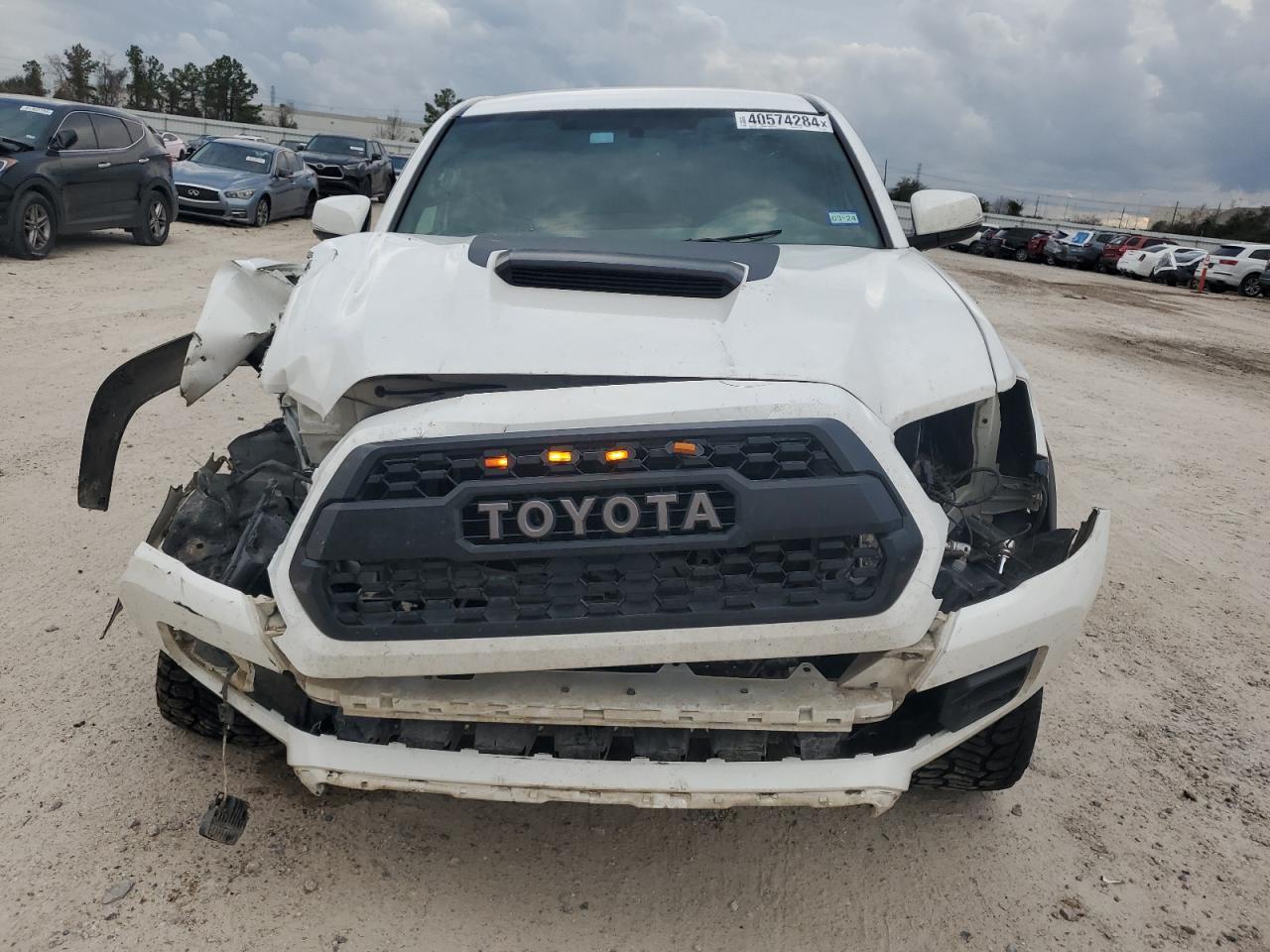 2017 TOYOTA TACOMA DOU - Фото 5