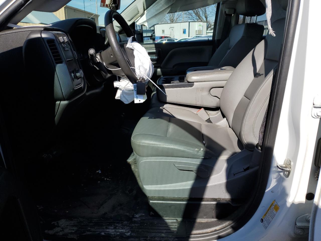 2019 CHEVROLET SILVERADO - Фото 7
