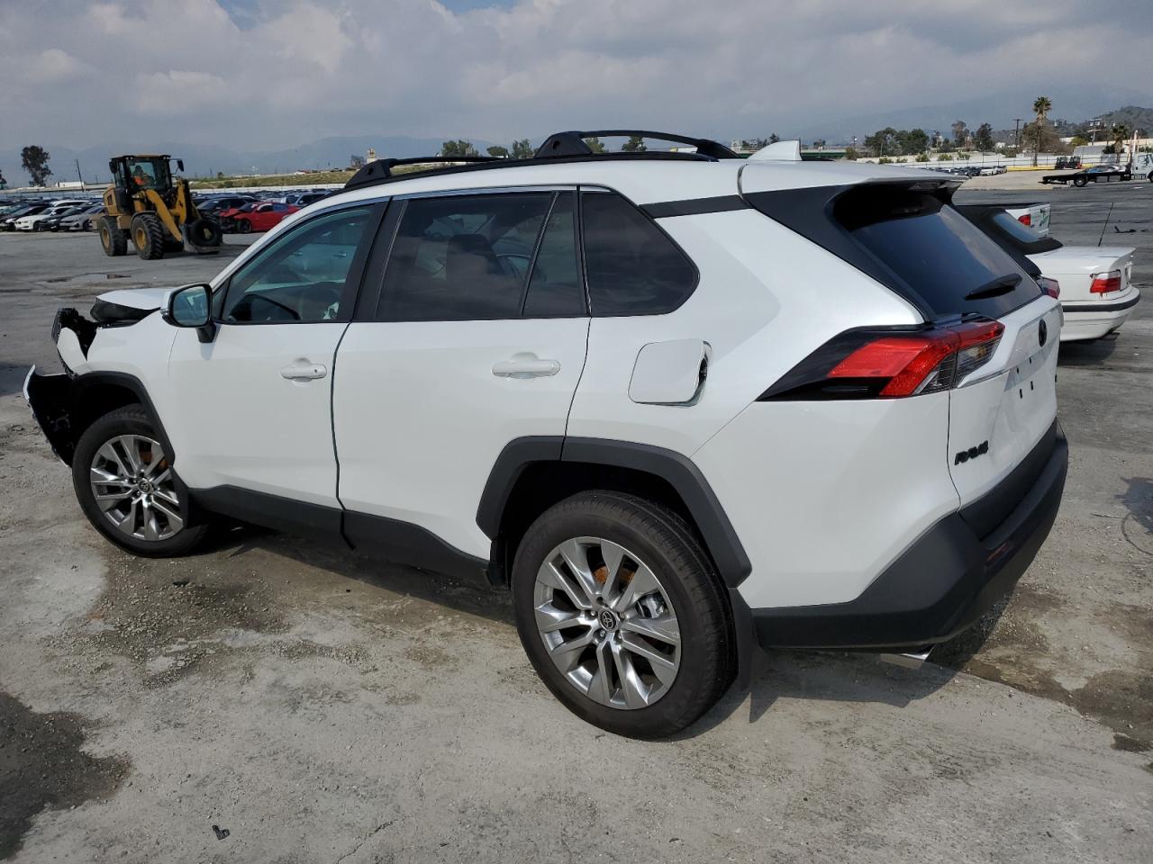2024 TOYOTA RAV4 XLE P - Image 2
