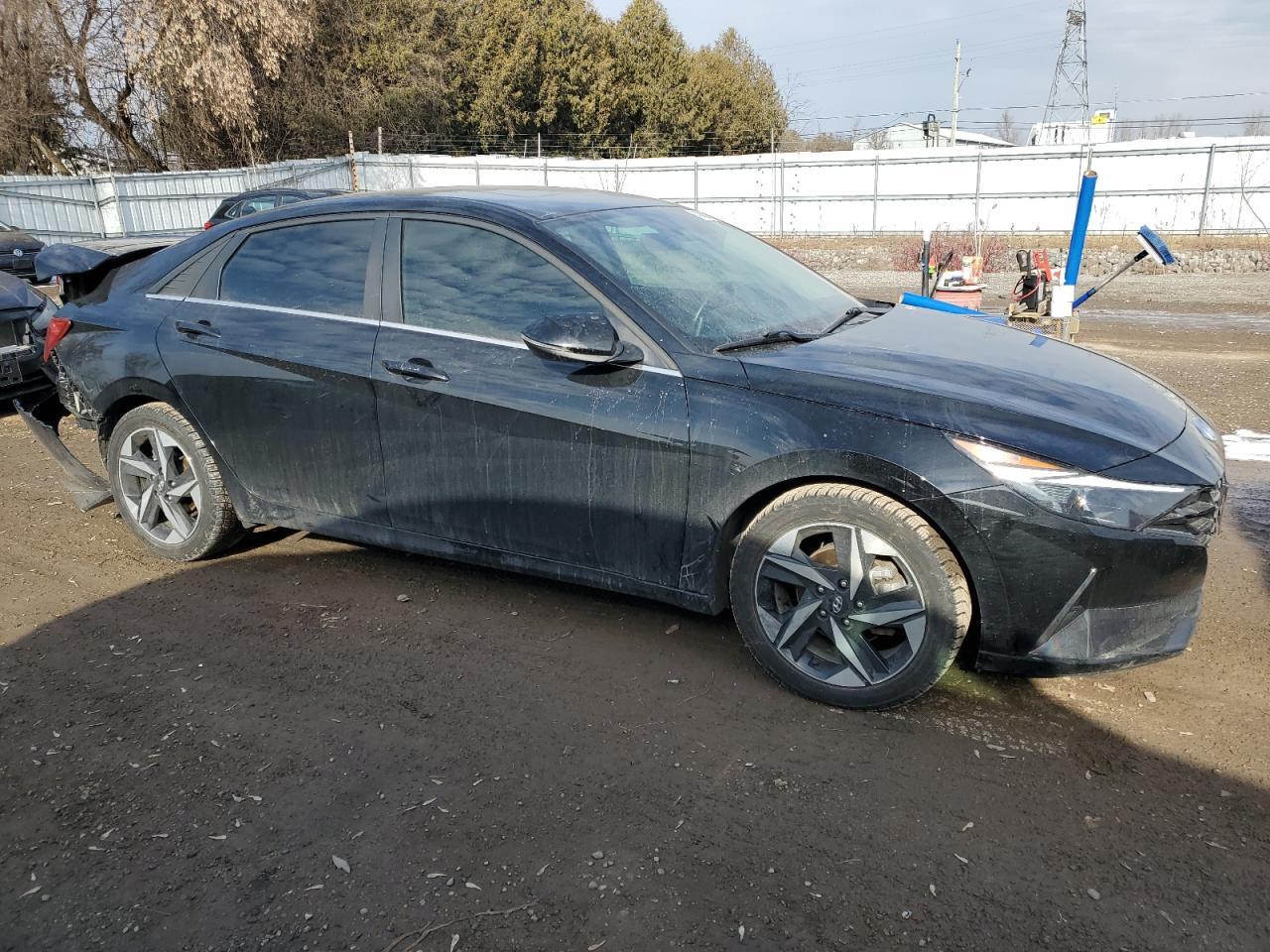 2023 HYUNDAI ELANTRA SE - Фото 4