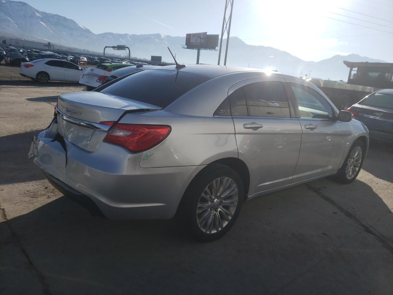 2012 CHRYSLER 200 LX - Image 3