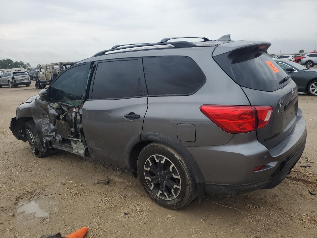 2019 NISSAN PATHFINDER - Image 2