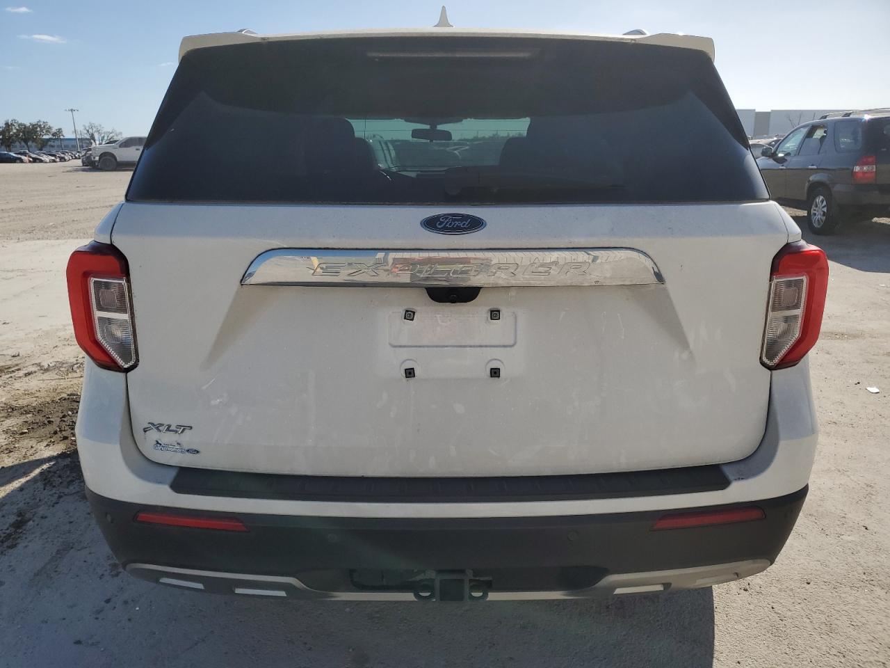 2022 FORD EXPLORER X - Фото 6