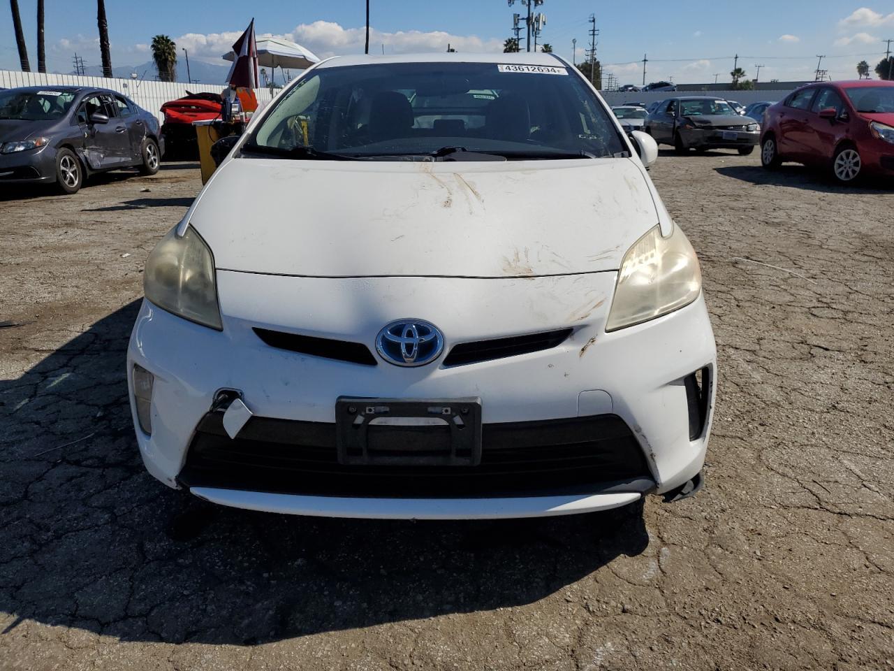 2013 TOYOTA PRIUS - Image 5
