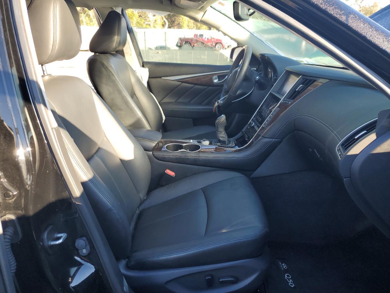 2018 INFINITI Q50 LUXE - Image 7