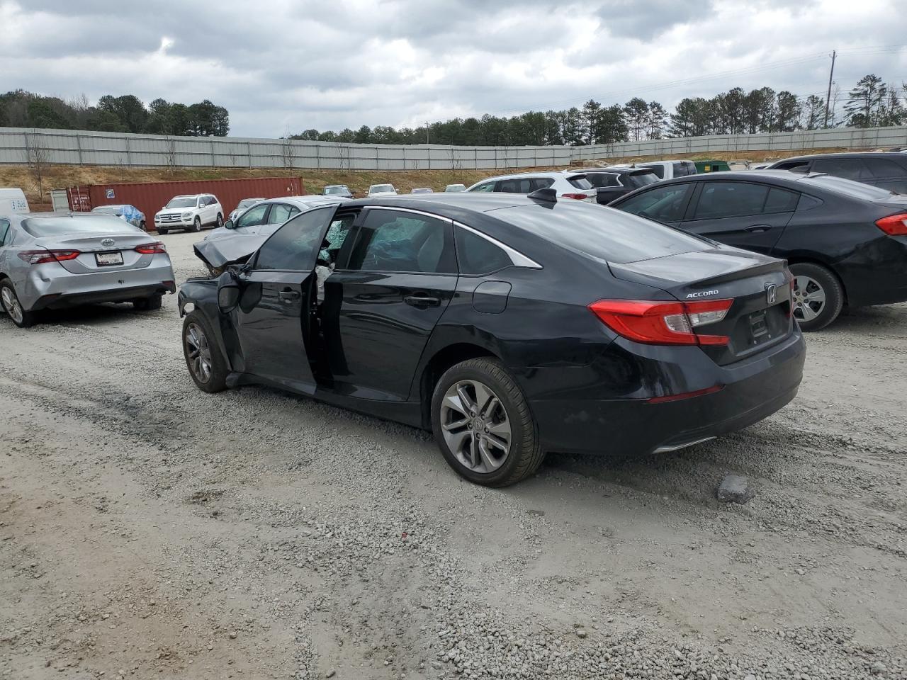 2018 HONDA ACCORD LX - Фото 2