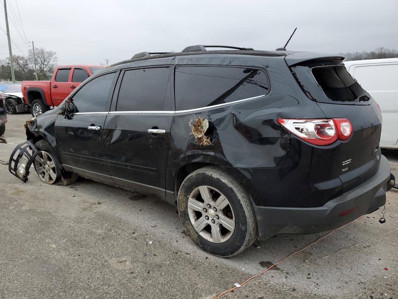 2011 CHEVROLET TRAVERSE L - Фото 2