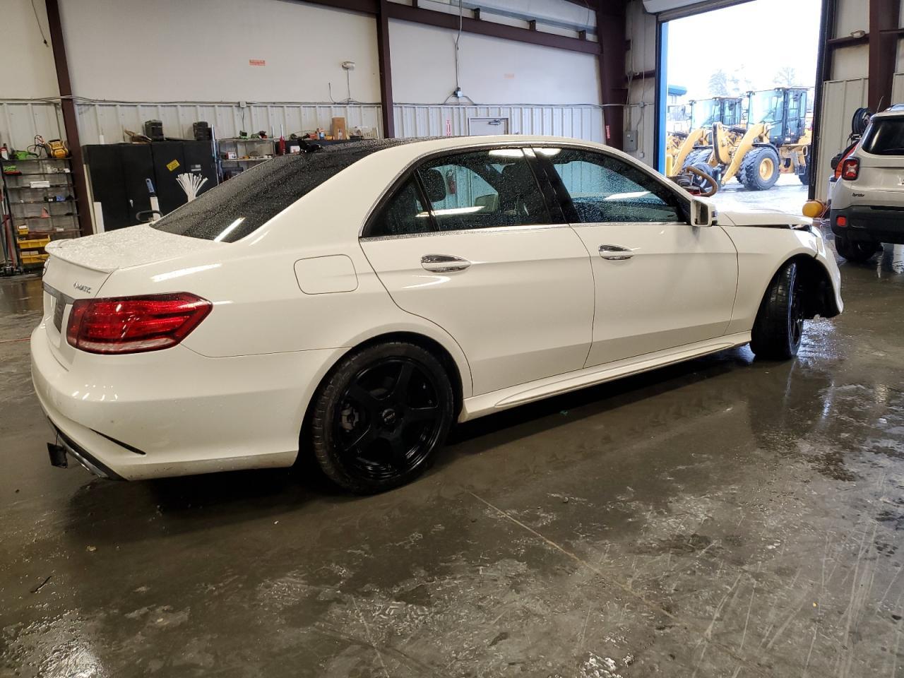 2014 MERCEDES-BENZ E 350 4MAT - Фото 3