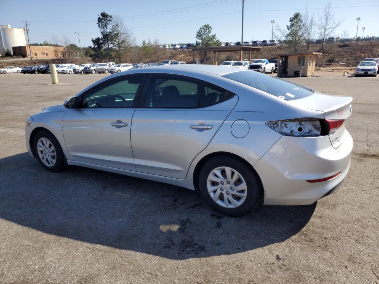 2018 HYUNDAI ELANTRA SE - Фото 2