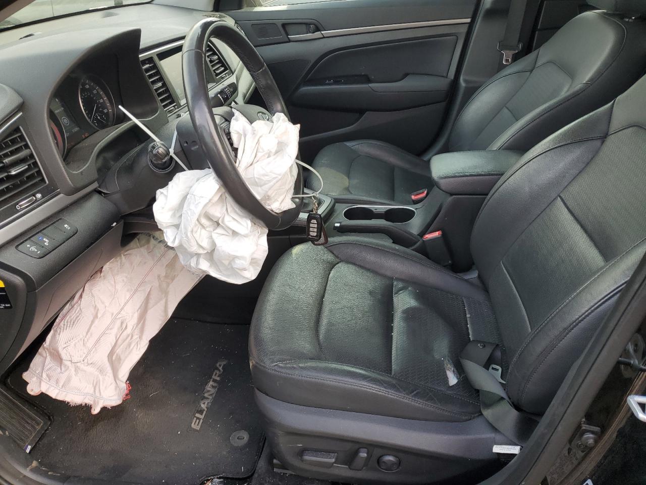 2017 HYUNDAI ELANTRA SE - Image 7