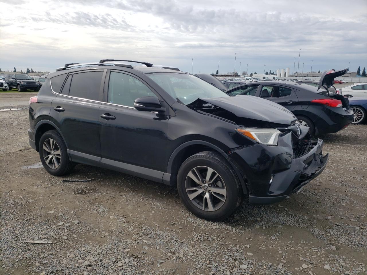 2016 TOYOTA RAV4 XLE - Фото 4
