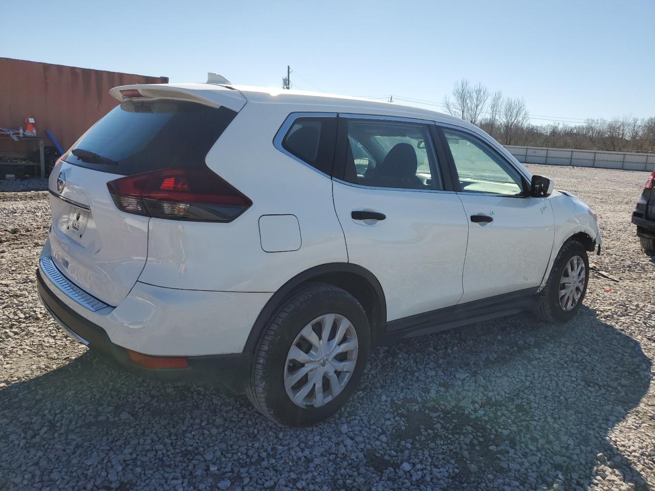 2018 NISSAN ROGUE S - Фото 3