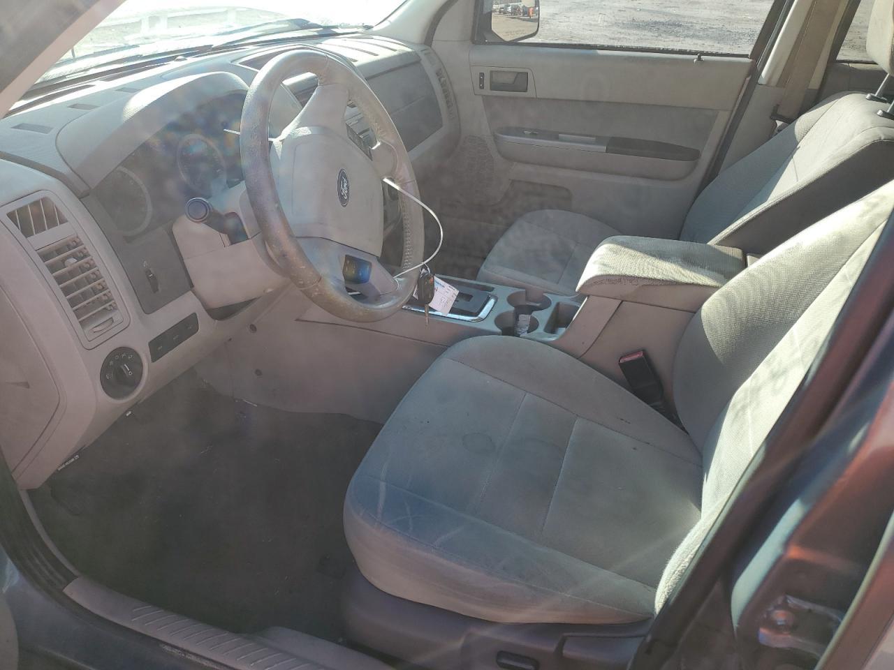 2010 FORD ESCAPE XLT - Image 7