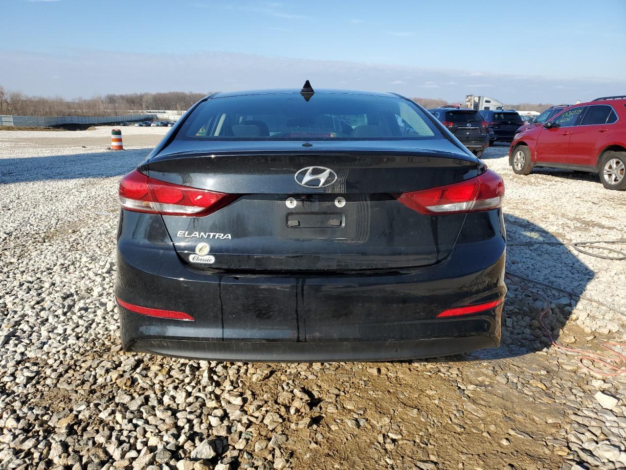 2018 HYUNDAI ELANTRA SE - Фото 6