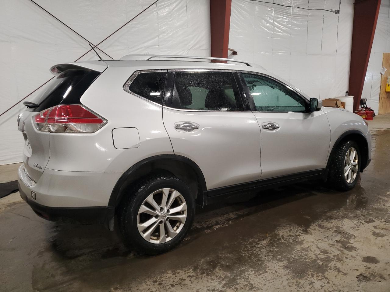 2015 NISSAN ROGUE S - Фото 3