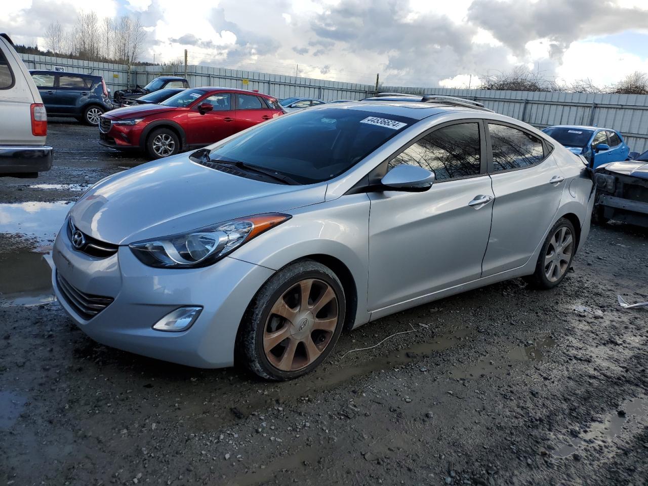 2013 HYUNDAI ELANTRA GL