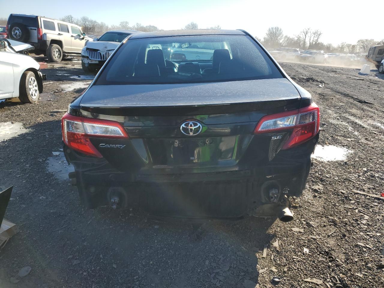 2014 TOYOTA CAMRY L - Image 6