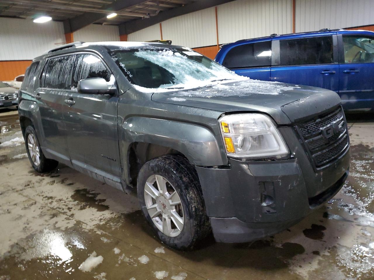 2013 GMC TERRAIN SL - Image 4