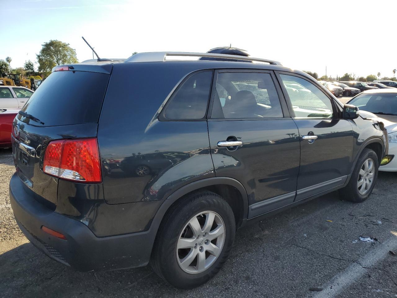 2012 KIA SORENTO BA - Image 3