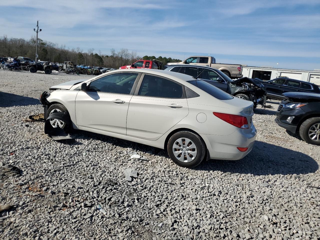 2016 HYUNDAI ACCENT SE - Фото 2