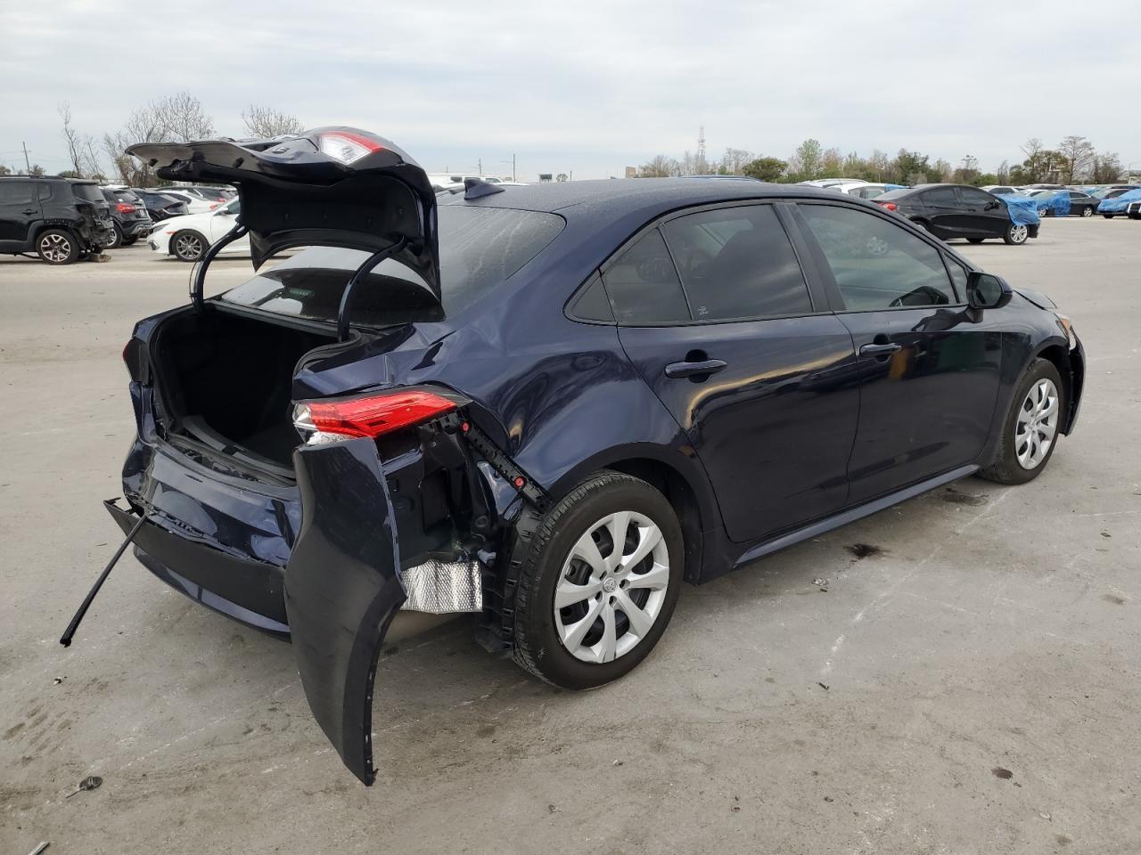 2022 TOYOTA COROLLA LE - Image 3